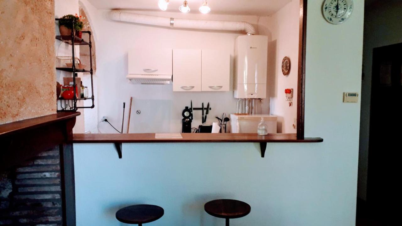 Apartment Coeur Historique T3 Dans Batisse Xveme *
